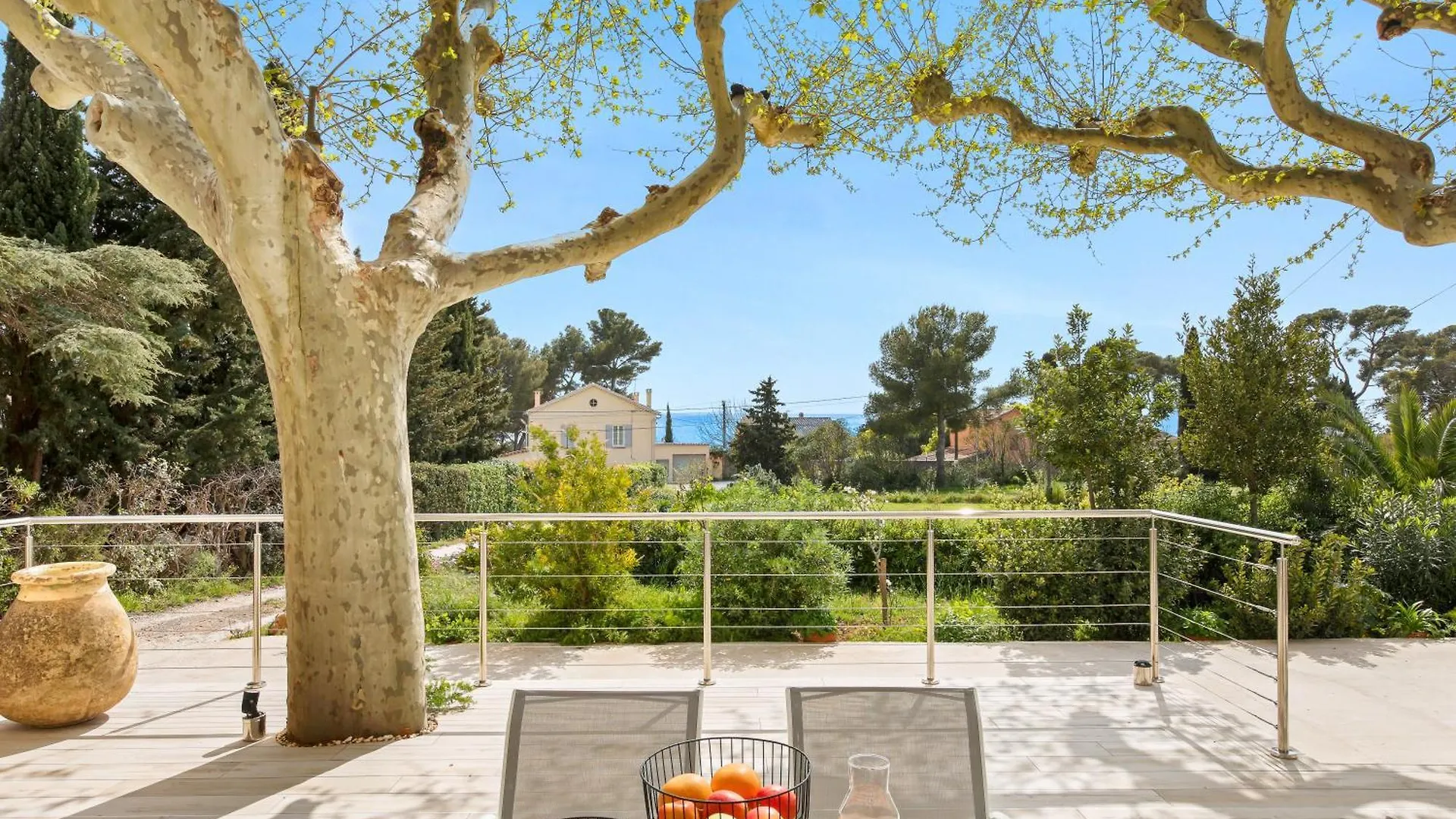 Apartment La Mediterranee A Vos Pieds - Vue & Acces Carqueiranne France